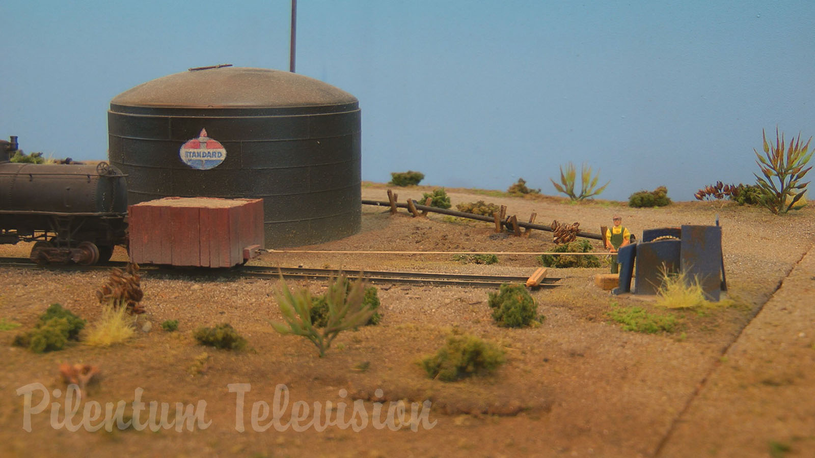 Model Railroading in the Standard Oil Fields: HOn3 Model Railroad Layout by René Paul