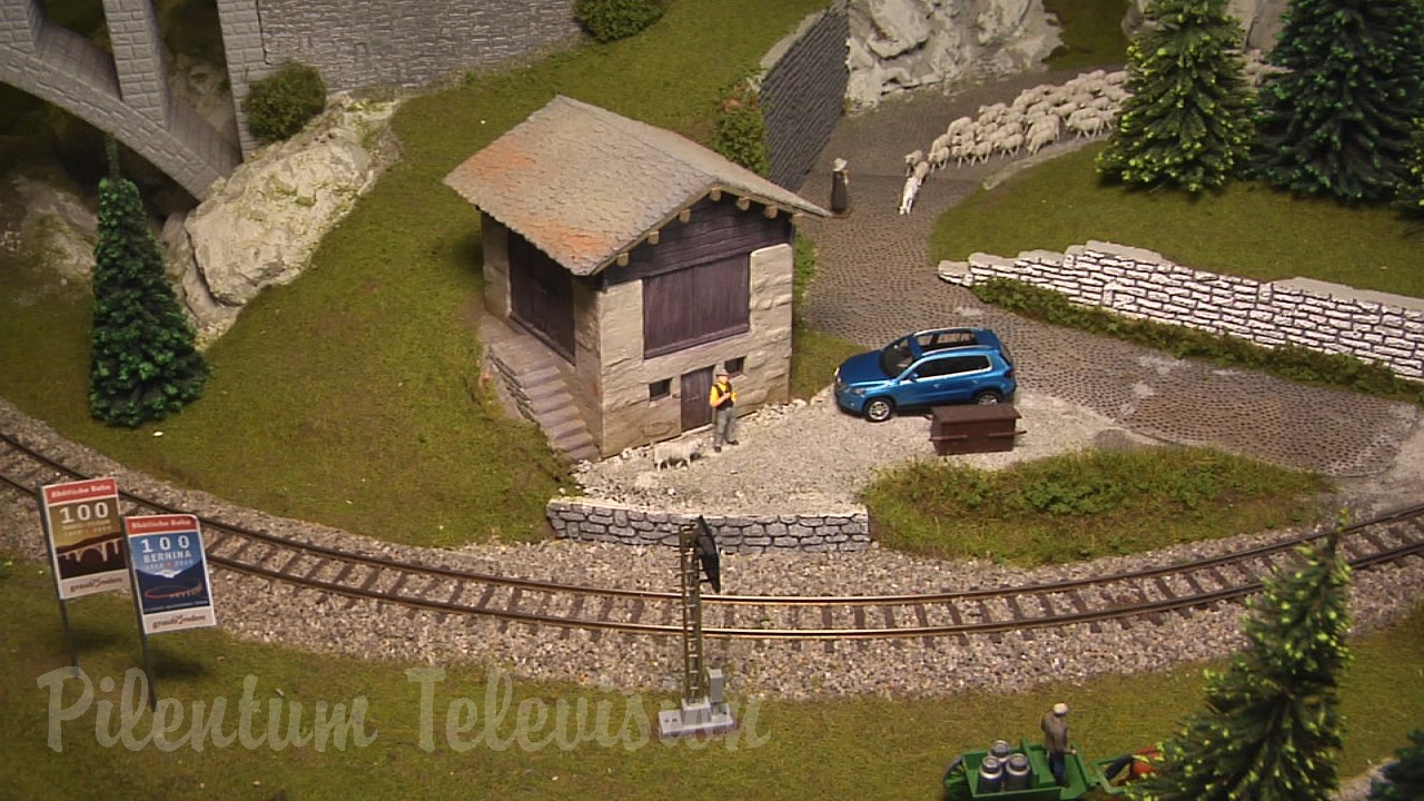 Superb Model Railway Layout of Switzerland: Model Trains of the famous Glacier Express