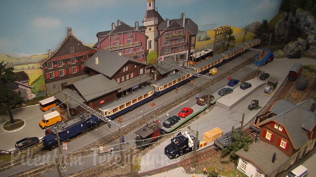 Superb Model Railway Layout of Switzerland: Model Trains of the famous Glacier Express