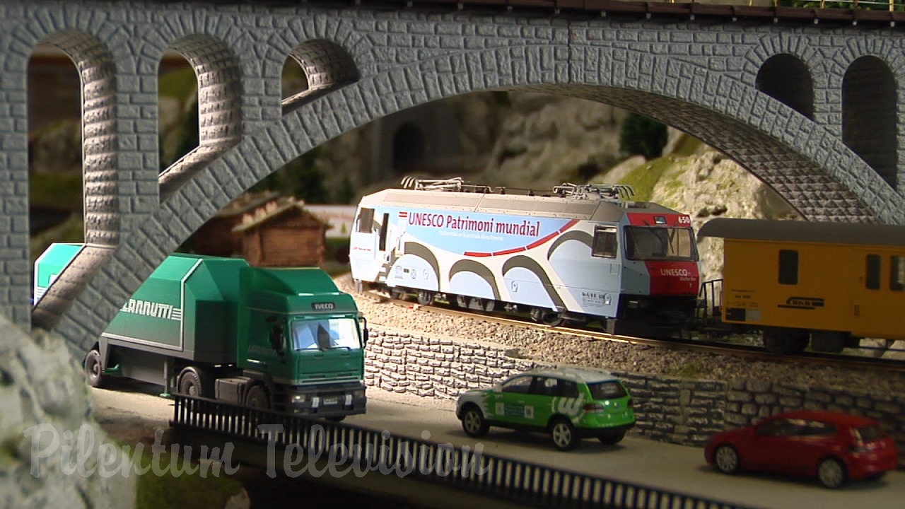 Superb Model Railway Layout of Switzerland: Model Trains of the famous Glacier Express