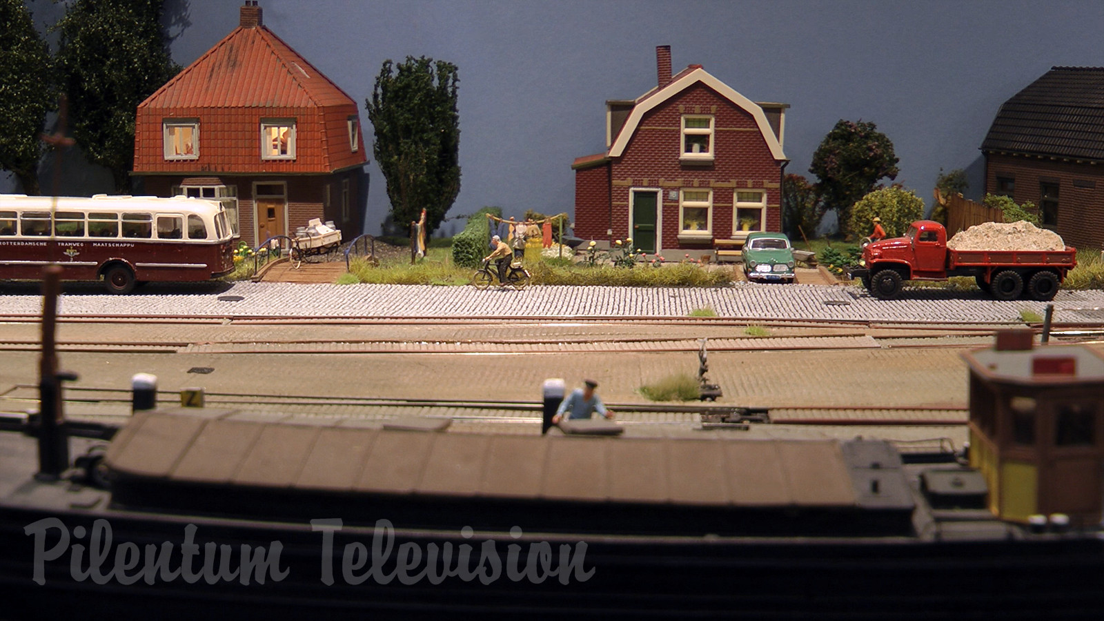 Model Railway Layout Berkeldam - A Dutch masterpiece of model railroading by Paul Roodbol